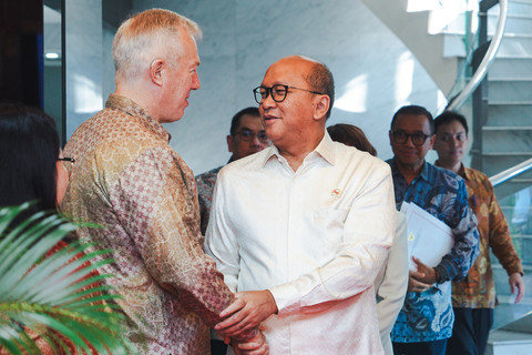 Menteri Investasi dan Hilirisasi/Kepala BKPM, Rosan Roeslan menghadiri acara MoU dengan Hilirisasi dengan US-ASEAN Business Council (USABC) dan American Chamber of Commerce in Indonesia (AmCham Indonesia), Rabu (30/7). Foto: Dok. Humas Kementerian Investasi dan Hilirisasi