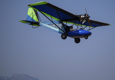 Ilustrasi Microlight Fixedwing Quicksilver GT500. Foto: Natascha Kaukorat/Shutterstock