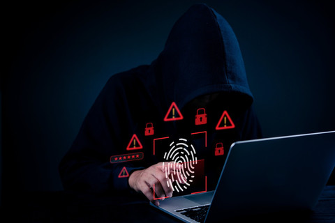 Ilustrasi Gen Z yang tidak luput dari sasaran scam maupun spam. Foto: Shutterstock