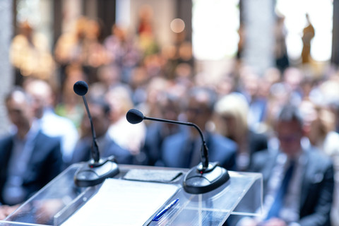 Ilustrasi konferensi pers. Foto: Shutterstock
