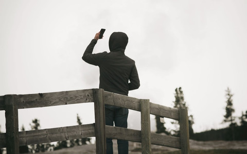Ilustrasi Cara Daftar DTKS Online 2025 Sumber Unsplash/Denisse Leon