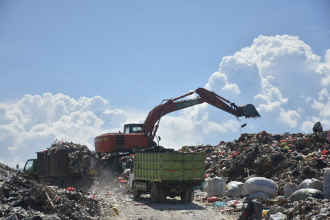 Tempat Pembuangan Akhir (TPA) Suwung, Bali. Foto: Shutterstock