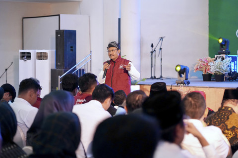 Mensos Saifullah Yusuf (Gus Ipul) berdialog dengan pilar-pilar sosial dari Kabupaten Ponorogo, Pacitan, dan Trenggalek di Ponorogo, Senin (4/8/2025). Foto: Kemensos RI