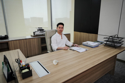 Direktur MNC Vision, Kevin Sanjaya berfoto untuk kumparan. Foto: Jamal Ramadhan/kumparan