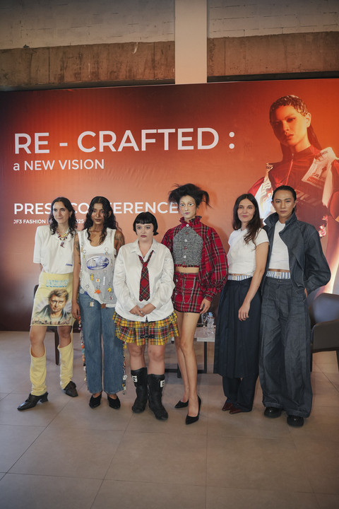 Konferensi pers fashion show La Nouvelle Ecriture oleh tiga desainer Prancis Jude Ferrari, Solene Lescouet, dan Louise Marcaud di JF3 Fashion Festival, Minggu (27/7/2025). Foto: Dok. JF3