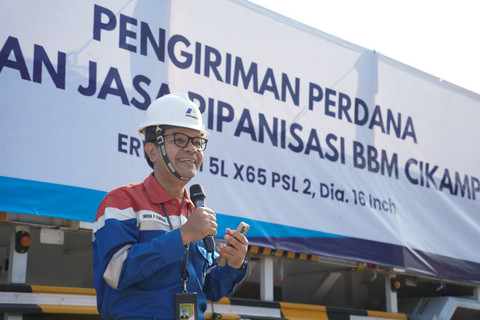 Pengiriman perdana pipa BBM Cikampek-Plumpang dari PT Krakatau Steel (Persero) Tbk untuk PT Pertamina Gas (Pertagas) pada Selasa (5/8/2025). Foto: Pertamina