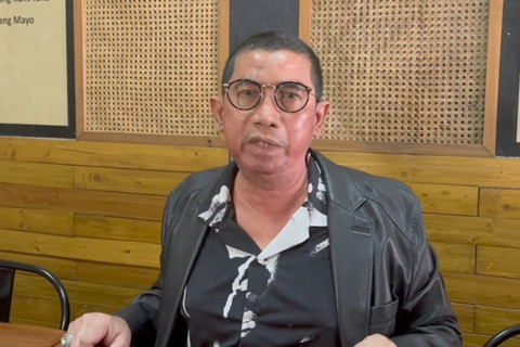 Kuasa hukum Nikita Mirzani, Fahmi Bachmid bicara soal persoalan hukum kliennya, kawasan Antasari, Jakarta Selatan, Rabu (6/8/2025). Foto: Giovanni/kumparan