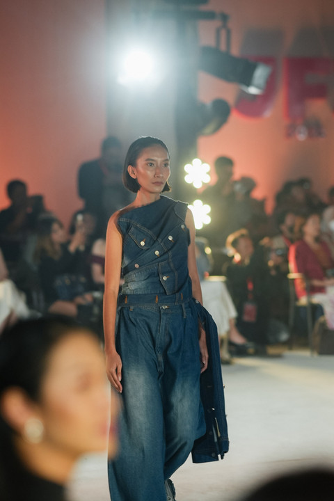 Koleksi byDree dalam Fashion Show LAKON Store PS I Love You di JF3, Summarecon Mall Serpong, Sabtu (2/8/2025). Foto: JF3