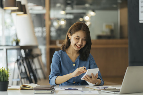 Ramalan Zodiak Aries Minggu Ini, 16–22 Februari 2026. Foto: Shutterstock