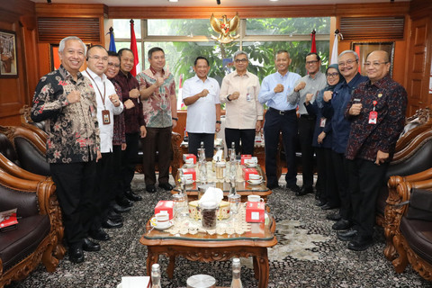 Mendagri Tito Karnavian menerima kunjungan Ketua KPK  Setyo Budiyanto di Kantor Pusat Kemendagri, Jakarta, Kamis (7/8/2025). Foto: Kemendagri RI