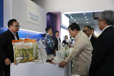 Presiden Prabowo menghadiri Konvensi Sains dan Teknologi dan Industri Indonesia (KSTI) di Sabuga ITB, Bandung, Jawa Barat, Kamis (7/8/2025). Foto: X/@prabowo