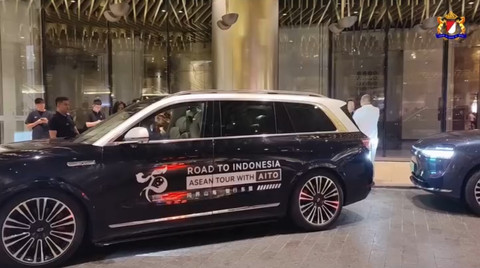  Istimewa
