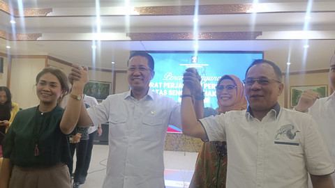 Kesepakatan damai antara PT Mitra Bali Sukses atau Mie Gacoan dan Sentra Lisensi Musik Indonesia (Selmi) di Gedung Kantor Wilayah Kementerian Hukum dan Hak asasi Asasi (Kemenkumham) Bali pada Jumat (8/8/2025). Foto: Denita BR Matondang/kumparan