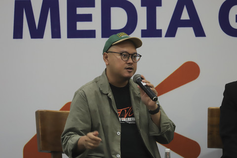 CEO Jazz Gunung Indonesia Bagas Indyatmono menyampaikan paparan saat Media Gathering BRI Jazz Gunung Series 3 Ijen di Banyuwangi, Jawa Timur, Jumat (8/8/2025). Foto: Dicky Adam Sidiq/kumparan