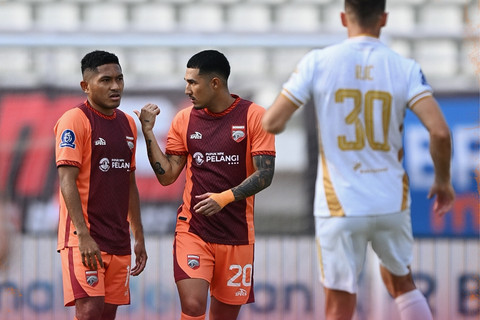 Borneo FC melawan Bhayangkara Presisi Lampung FC saat pertandingan BRI Super League 2025/2026 di Stadion Segiri, Samarinda, Kalimantan Timur, Jumat (8/8/2025). Foto: Dok. Borneo FC