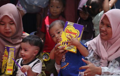 Nestle Indonesia cegah stunting dengan intervensi gizi balita dan ribuan orang tua. Foto: Nestle Indonesia