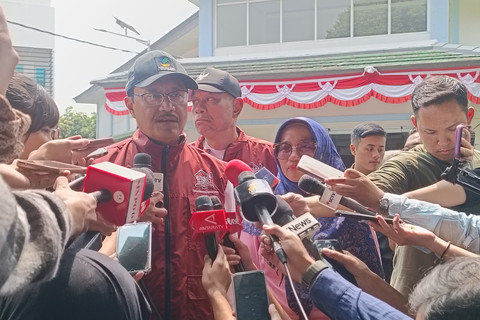 Menteri Sosial (Mensos) Saifullah Yusuf, dalam acara meninjau Sekolah Rakyat Menengah Atas 10 Jakarta, di Jakarta Selatan, Sabtu (9/8/2025). Foto: Muhammad Fhandra Hardiyon/kumparan
