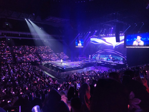 Penampilan Doh Kyung Soo atau D.O EXO saat menggelar konser solo bertajuk 'Do It!' in Jakarta...                    </div>

                    <div class=