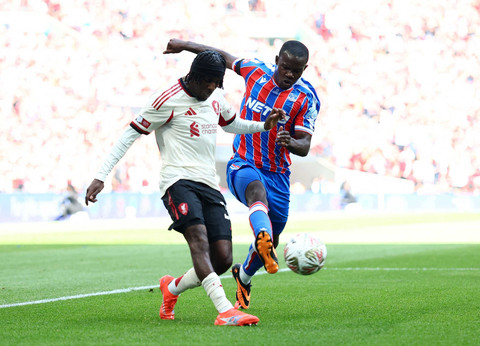 Jeremie Frimpong dari Liverpool mencetak gol keduanya saat melawan Crystal Palace pada pertandingan FA Community Shield di Stadion Wembley, London, Inggris, Minggu (10/8/2025). Foto: Action Images via Reuters/Matthew Childs