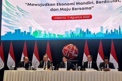 Konferensi pers 48 tahun diaktifkannya kembali Pasar Modal Indonesia di Main Hall BEI, Jakarta Selatan pada Senin (11/8/2025). Foto: Argya Maheswar...                    </div>

                    <div class=