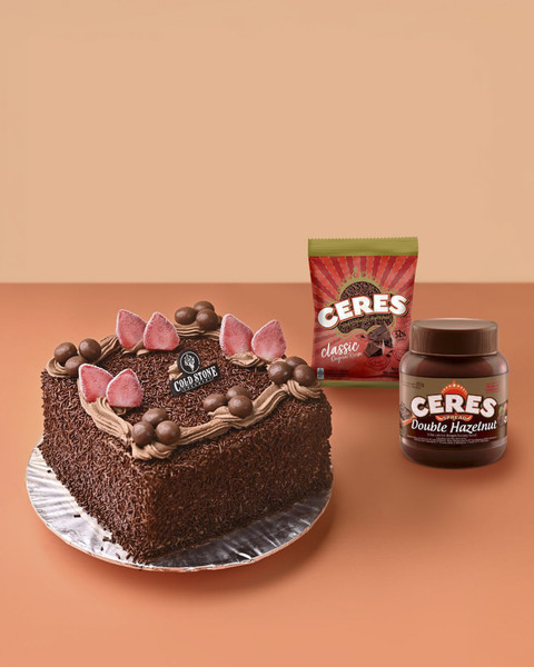 Menu baru kolaborasi Cold Stone Creamery Indonesia dan Ceres, classic chocolate cake. Foto: PT MAP Boga Adiperkasa Tbk