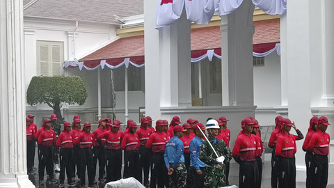 Suasana Gladi Kotor Paskibraka peringatan HUT ke-80 RI di Istana Merdeka, Jakarta Pusat, Selasa (12/8/2025). Foto: Zamachsyari/kumparan
