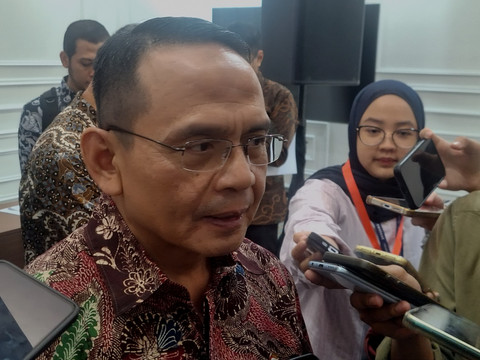 Kepala Eksekutif Pengawas Lembaga Pembiayaan, Perusahaan Modal Ventura, Lembaga Keuangan Mikro dan Lembaga Jasa Keuangan Lainnya (PVML) OJK, Agusman ditemui di Hotel Bidakara, Jakarta Selatan pada Selasa (12/8/2025). Foto: Argya Maheswara/kumparan