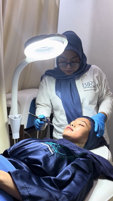 Layanan perawatan kulit di BIRU Aesthetic Center. Foto: Primaya Evasari Hospital