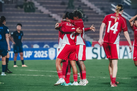 Selebrasi Timnas Wanita Indonesia usai mencetak gol ke gawang Kamboja di Piala AFF Wanita 2025, Selasa (12/8). Foto: PSSI