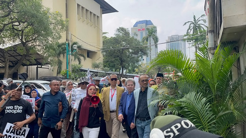 Mantan Ketua KPK Abraham Samad datangi Polda Metro Jaya, Rabu (13/8/2025). Foto: Rayyan Farhansyah/kumparan