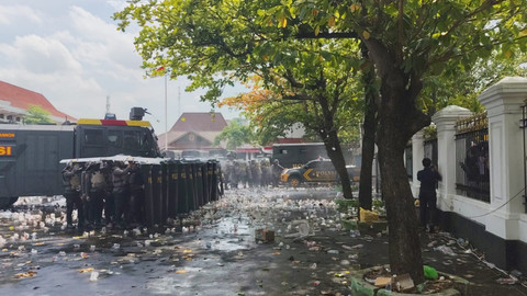Suasana demo di depan kantor Bupati Pati, pada Rabu (13/8/2025). Foto: Intan Alliva Khansa/kumparan