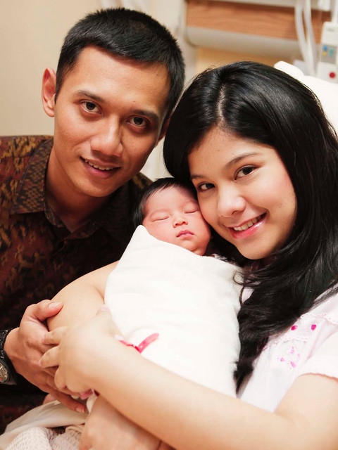 Potret Annisa dan AHY bersama putri tercinta. Foto: Instagram @annisayudhoyono