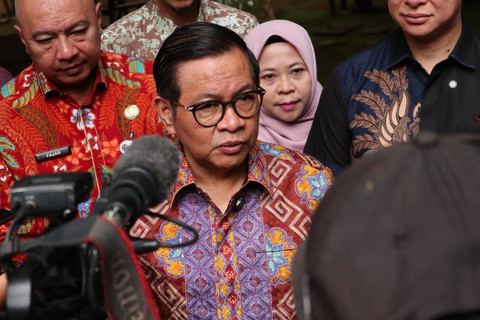 Gubernur DKI Jakarta Pramono Anung memberikan keterangan pers usai meninjau Taman Margasatwa Ragunan, Jakarta, Kamis (14/8/2025). Foto: Febria Adha Larasati/kumparan