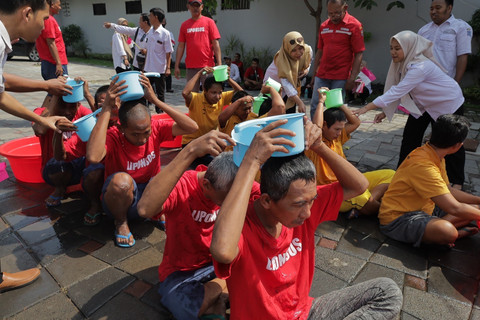 Meriahnya HUT Kemerdekaan ke 80 RI di Liponsos Surabaya, Ratusan ODGJ Ikut Lomba (1)