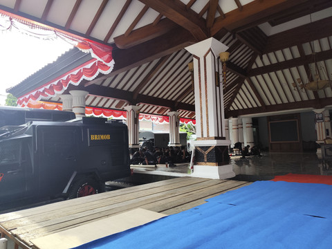 Suasana kantor Bupati Pati pasca demo besar, Kamis (14/8/2025). Foto: Intan Alliva Khansa/kumparan