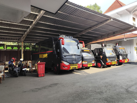 Suasana kantor Bupati Pati pasca demo besar, Kamis (14/8/2025). Foto: Intan Alliva Khansa/kumparan