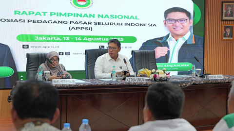 Wakil Menteri Pertanian dan juga Ketua Umum Asosiasi Pedagang Pasar Seluruh Indonesia (APPSI), Sudaryono, dalam Rapat Pimpinan Nasional (Rapimnas) APPSI yang digelar di Jakarta, Kamis (14/8). Foto: Kementan