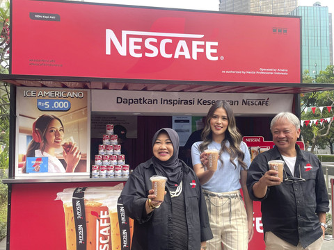 Konferensi pers kedai NESCAFE di Sarinah, Jakarta, Kamis (18/4/2025). Foto: Salsha Okta Fairuz/kumparan