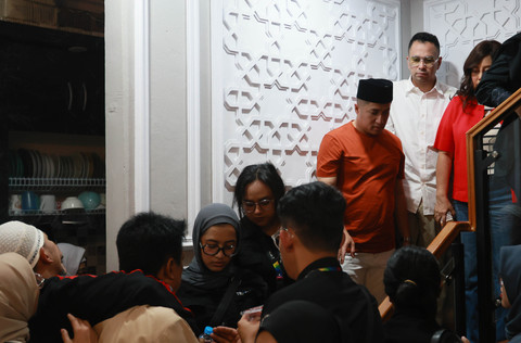 Suasana rumah duka almarhum Mpok Alpa di kediamannya Ciganjur, Jakarta, Jumat, (15/8/2025). Foto: Agus Apriyanto Foto: Agus Apriyanto