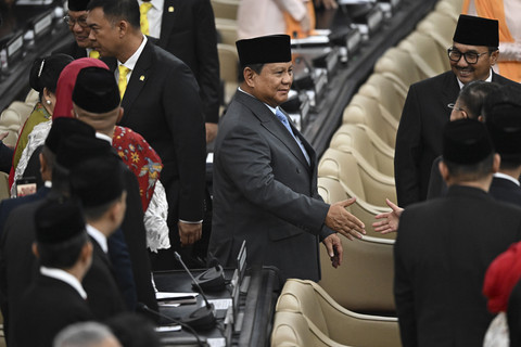 Presiden Prabowo Subianto (tengah) menghadiri Sidang Paripurna Pembukaan Masa Persidangan I DPR Tahun Sidang 2025-2026 di Gedung Nusantara, Kompleks Parlemen, Jakarta, Jumat (15/8/2025). Foto: Rivan Awal Lingga/ANTARA FOTO