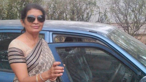 Mamta Pathak mengajar kimia di perguruan tinggi negeri selama 36 tahun.