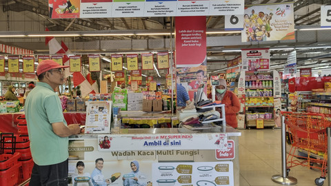 Suasana Superindo Supermarket di Jalan Nginden Semolo No 98 Surabaya, Sabtu (16/8/2025). Foto: Farusma Okta Verdian/kumparan