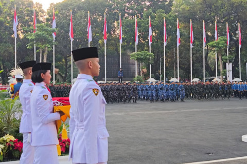 Suasana upacara peringatan HUT ke-80 RI di Kementerian Polkam, Minggu (17/8/2025). Foto: Thomas Bosco/kumparan