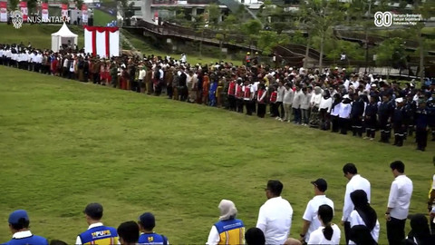 Suasana upacara pengibaran bendera HUT ke-80 RI di Nusantara, Minggu (17/8/2025). Foto: YouTube/ IKN Indonesia