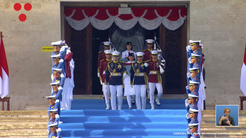 Prosesi Kirab Bendera Pusaka di Monas, Jakarta, Minggu (17/8/2025). Foto: YouTube/ Sekretariat Presiden