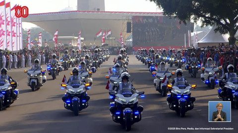 Prosesi Kirab Bendera Pusaka di Monas, Jakarta, Minggu (17/8/2025). Foto: YouTube/ Sekretariat Presiden