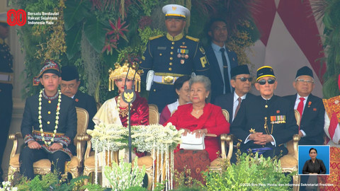Wakil Presiden Gibran Rakabuming Raka menghadiri upacara peringatan HUT ke-80 RI di Istana Merdeka, Jakarta, Minggu (17/8/2025). Foto: YouTube/ Sekretariat Presiden
