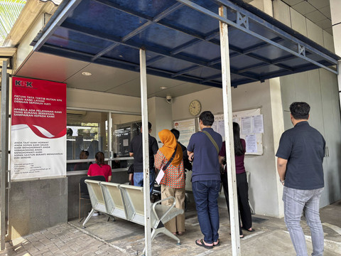 KPK buka kesempatan besuk tahanan untuk para keluarga di HUT ke-80 RI di Rutan KPK cabang Gedung Merah Putih, Jakarta Selatan pada Minggu (17/8/2025). Foto: Abid Raihan/kumparan