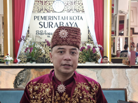 Wali Kota Surabaya, Eri Cahyadi, usai upacara HUT Kemerdekaan ke-80 RI di Balai Kota Surabaya, Minggu (17/8/2025). Foto: Farusma Okta Verdian/kumparan