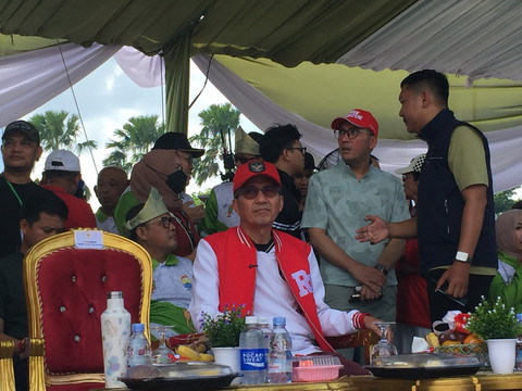 Wali Kota Palembang, Ratu Dewa, saat menghadiri Festival Perahu Bidar di Benteng Kuto Besak (BKB) pada Minggu, 17 Agustus 2025/Anyelir.